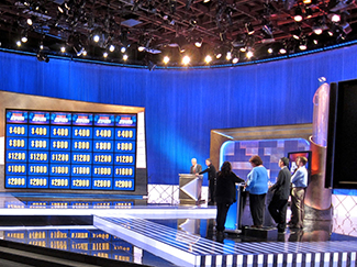 Ljósmynd sýnir spurningaleikinn Jeopardy.