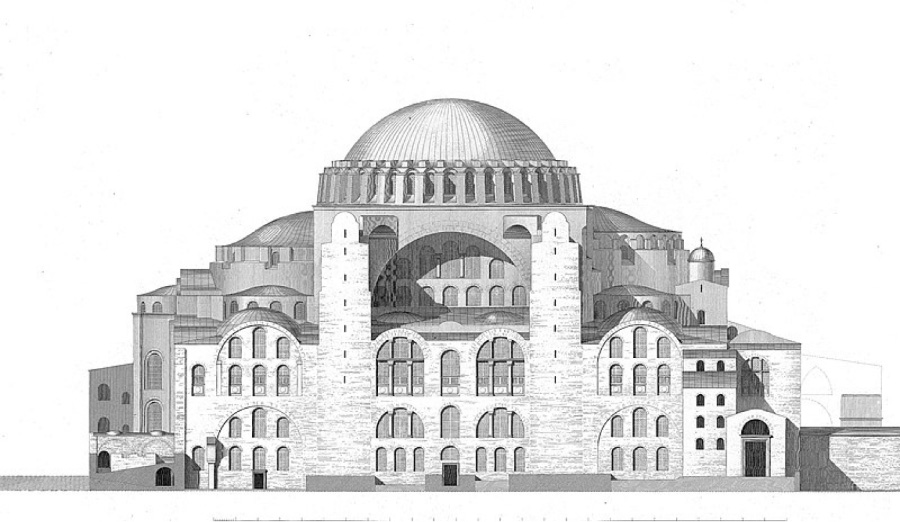 Þetta er mynd af Hagia Sophia. Hún er stór bygging með mörgum gluggum, bogum og hvolfþökum.